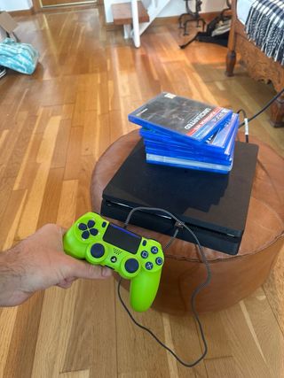 Ps4 Slim 500 GB + 3 Mandos + 5 Juegos
