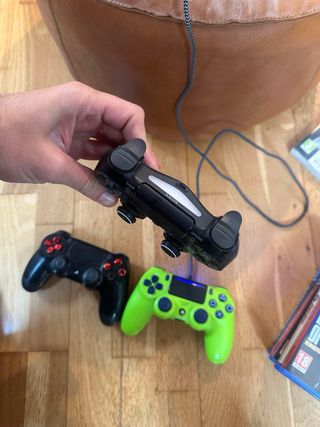 Ps4 Slim 500 GB + 3 Mandos + 5 Juegos