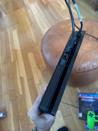 Ps4 Slim 500 GB + 3 Mandos + 5 Juegos