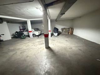 Local comercial en venta en Reyes Católicos en Alcalá de Henares