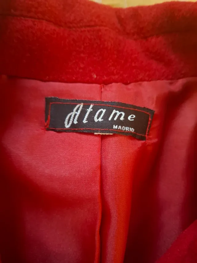Abrigo rojo Atame Talla 38