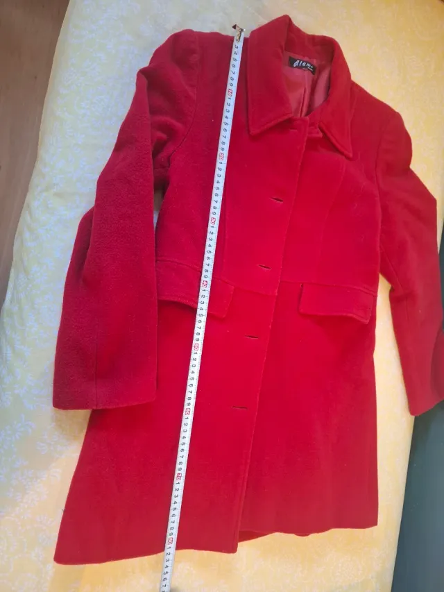 Abrigo rojo Atame Talla 38