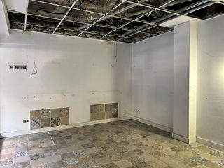 Local comercial en venta en Santa Eugènia en Girona