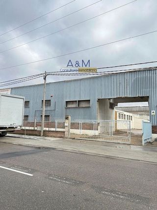 Nave industrial en venta en Arcas Reales - Pinar del Jalón en Valladolid