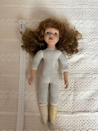 Muñeca porcelana antigua