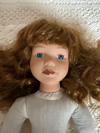 Muñeca porcelana antigua