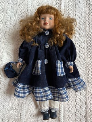 Muñeca porcelana antigua