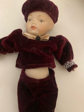 Muñeco de porcelana antiguo