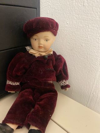 Muñeco de porcelana antiguo