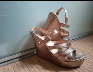 Sandalias Marisa Rey Doradas Talla 39