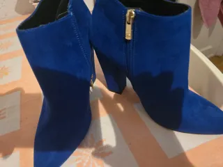 Botines azules talla 40
