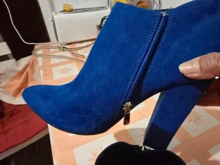 Botines azules talla 40