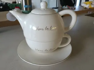 Tetera, Taza y Platillo