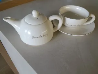 Tetera, Taza y Platillo