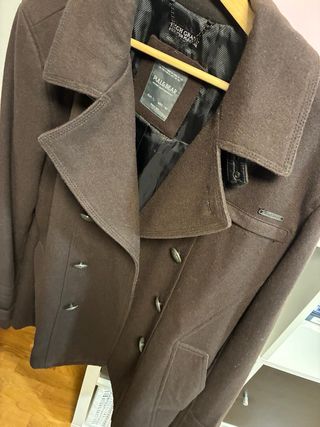 Abrigo Pull&Bear Talla XL Marrón