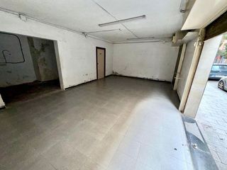 Local comercial en venta en Montcada Centre - La Ribera en Montcada i Reixac
