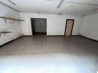 Local comercial en venta en Montcada Centre - La Ribera en Montcada i Reixac