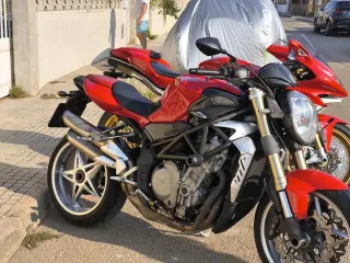 MV Agusta Brutale F4 750 Roja 2004