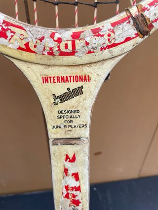 raqueta de tenis antigua una reliquia para tener