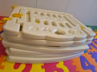 Valla para crear recinto/parque infantil.