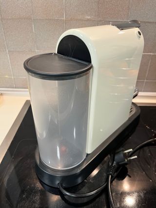 Cafetera Nespresso DeLonghi