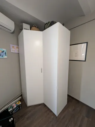 Armario esquinero blanco