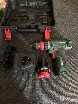 Atornillador Parkside 12V con Batería y Cargador