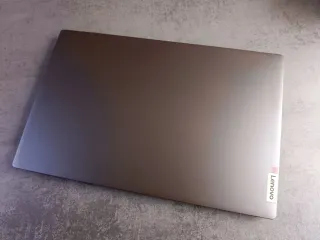 Lenovo Ideapad 5 Gris