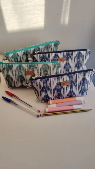 Estuche escolar o neceser estampado