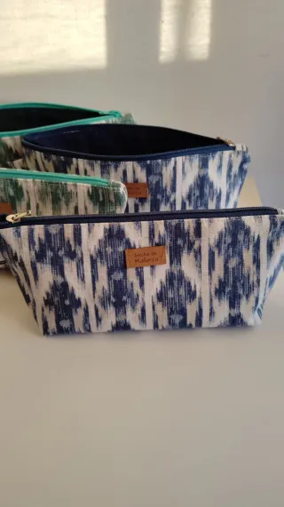 Estuche escolar o neceser estampado