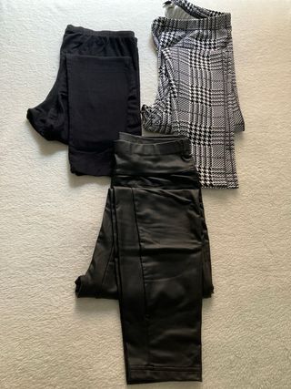 Leggings negros, polipiel y de cuadros