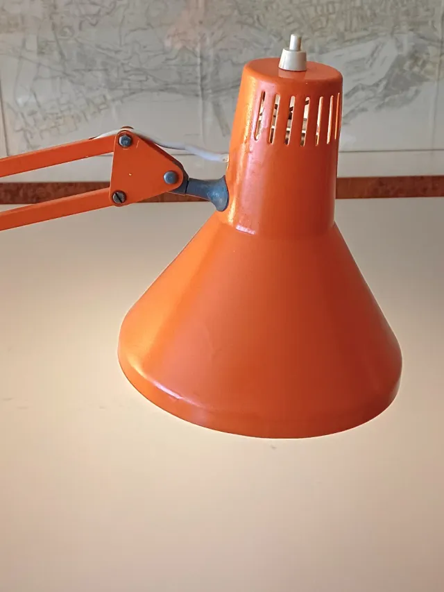 Lámpara Flexo Vintage Luxo Naranja