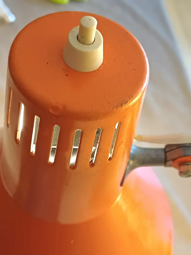 Lámpara Flexo Vintage Luxo Naranja