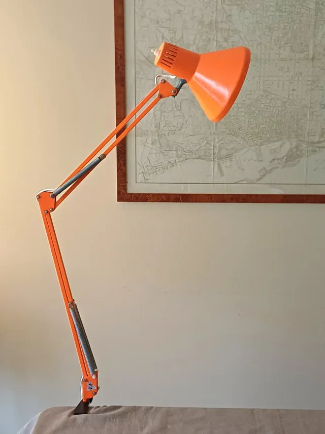 Lámpara Flexo Vintage Luxo Naranja