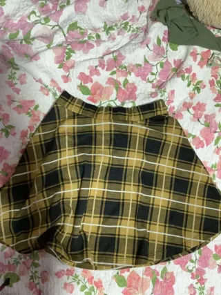 Falda cuadros amarilla y negra