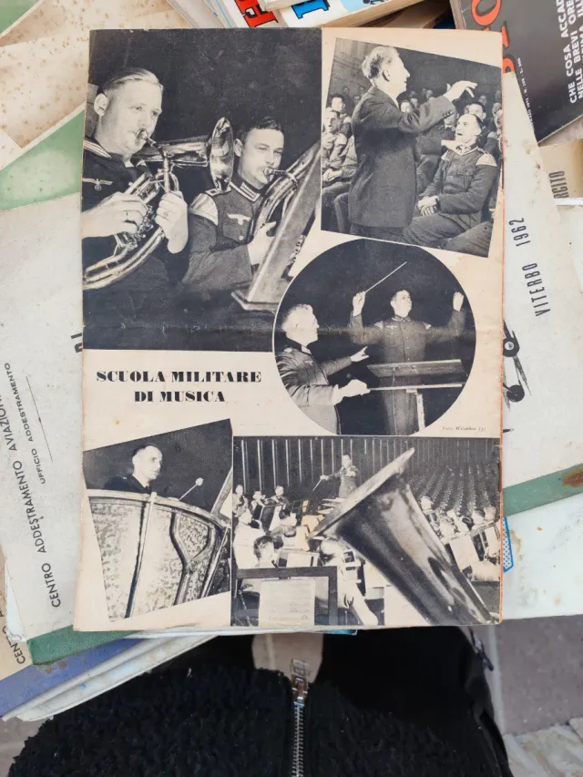 La Svastica - Rivista Politica Arte Scienza 1943