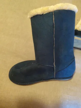 Botas de mujer con borrego usadas muy poco