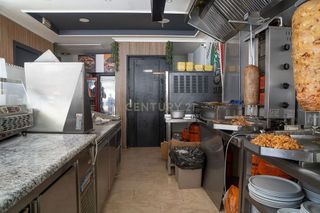 Restaurante en venta en Zona Puerto Deportivo en Fuengirola