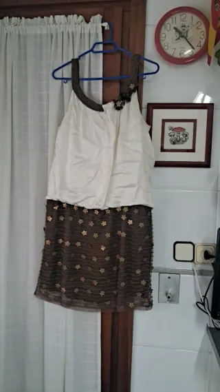 Vestido de fiesta blanco y marrón