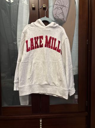 Sudadera infantil Lake Mill. Zara. 120cm