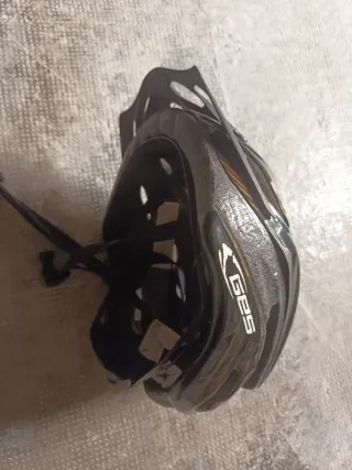 Casco Bici Adulto Negro y Dorado