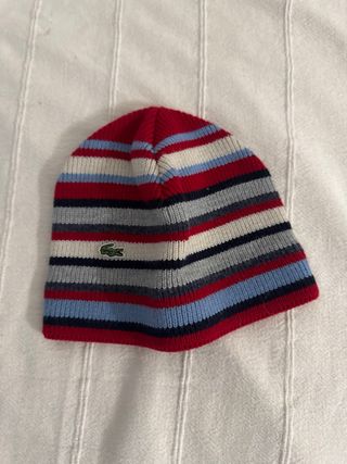 Conjunto infantil Lacoste: bufanda y gorro