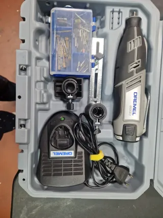 Dremel 8200 Kit Completo