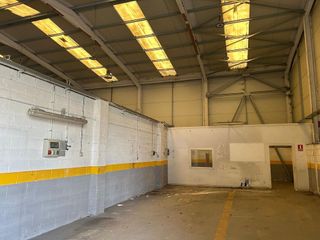 Nave industrial en alquiler en Peñacastillo - Nueva Montaña en Santander