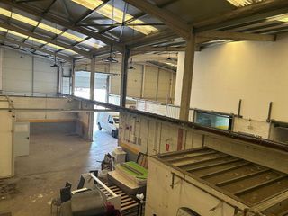 Nave industrial en alquiler en Peñacastillo - Nueva Montaña en Santander