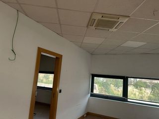 Nave industrial en alquiler en Peñacastillo - Nueva Montaña en Santander