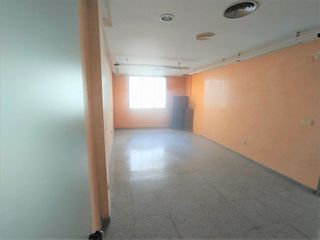 Local comercial en venta en Picassent