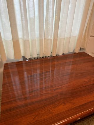 Mesa de despacho de madera