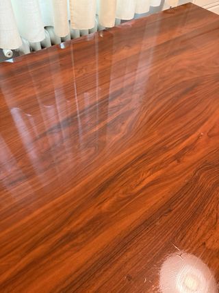 Mesa de despacho de madera