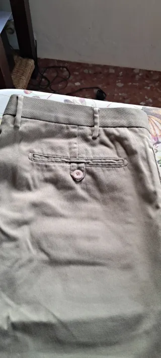 2 Pantalones Chinos Beige Talla 50 de vestir